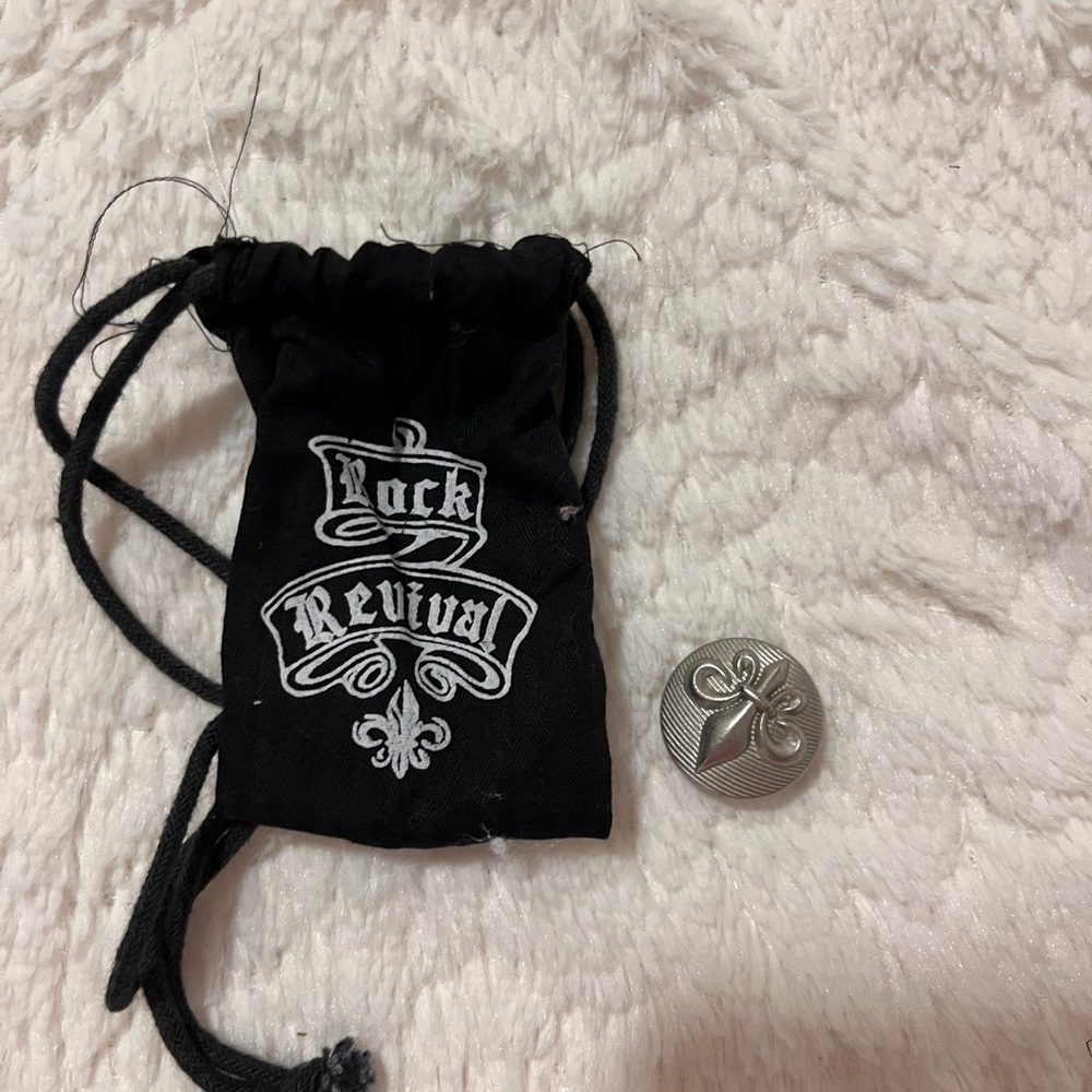 rock revival button